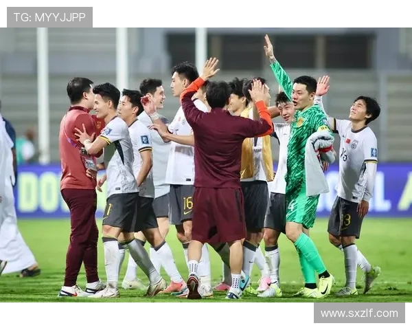 中国足球强势反弹 国足以3比0战胜对手迎来世界杯预选赛首胜