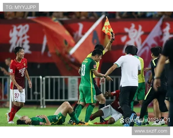 国足鏖战九十分钟惊险逆转强敌再燃晋级希望全场沸腾