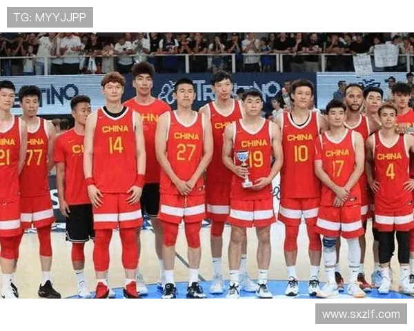 篮球世界杯决赛上演巅峰对决 中国男篮勇敢拼搏迎战强敌