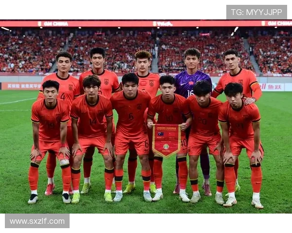 中国足球队全力备战亚洲杯 主帅透露最新战术调整与球员状态